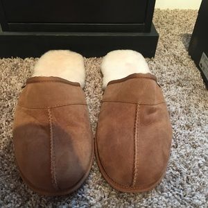 Brand new Men’s Ugg slippers NWT